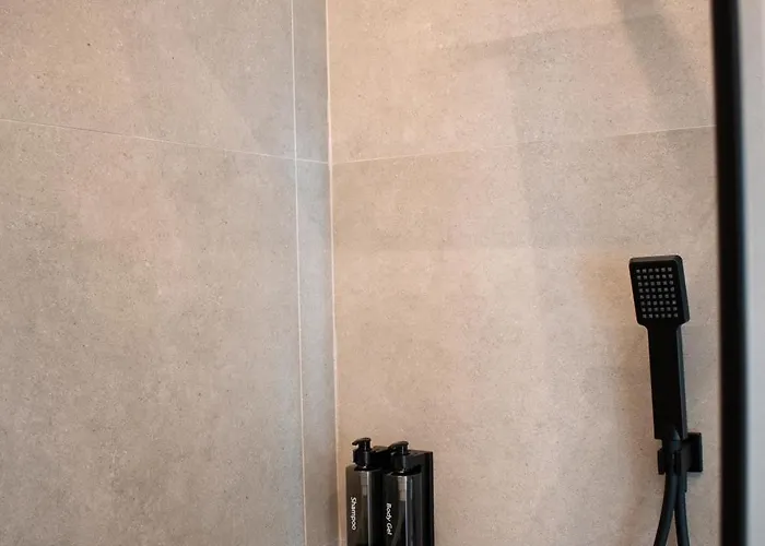 Surya Boutique コニル・デ・ラ・フロンテラ